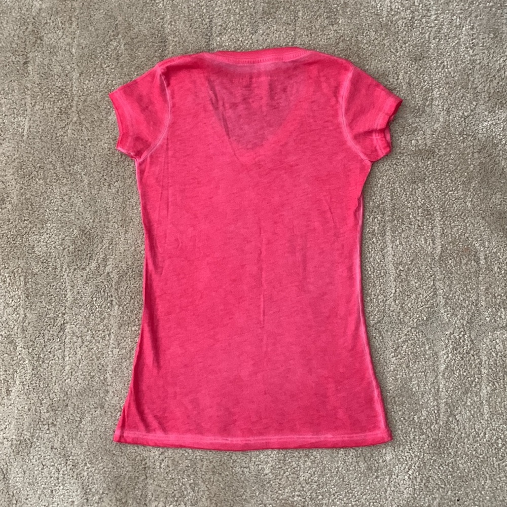 Women’s tee - Picture 3 of 3